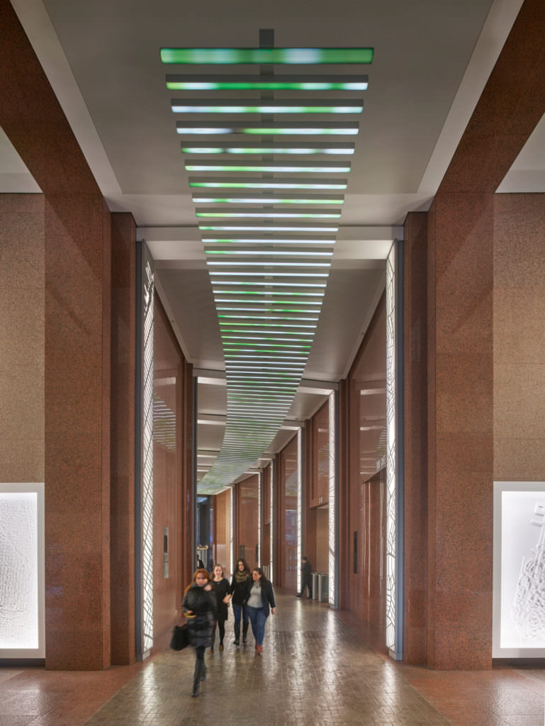 400 Year Old Street Runs Through Lobby Of Renovated NYC Office Building ...